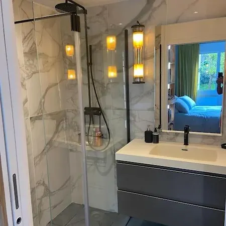 Casa vacanze Maison Avec Jardin Proche De La Tour Eiffel *